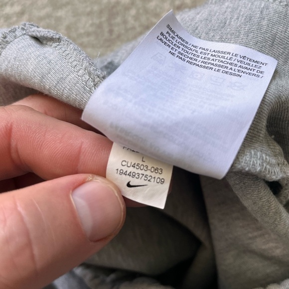 Mens Nike Tech Fleece 7” Shorts Size Large - Picture 7 of 9